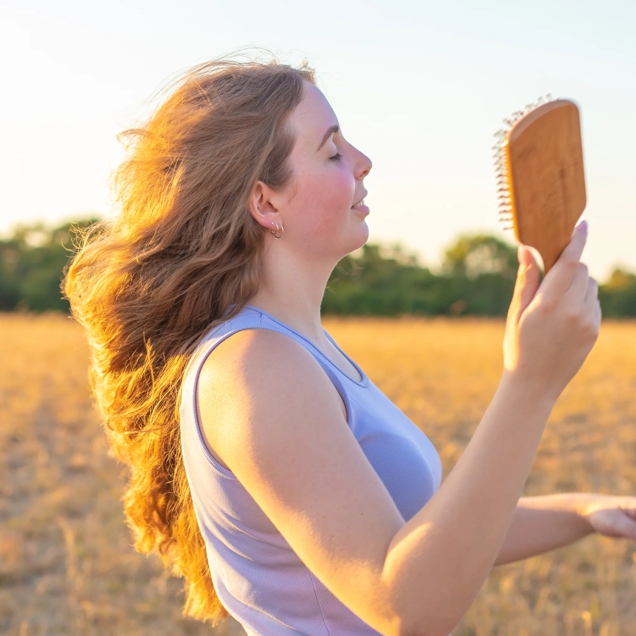 Anti-Frizz Bamboo Hair Brush - Image 3